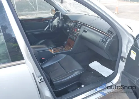 2002 Mercedes-Benz E 320 4M/4M Special Edition z USA, uszkodzony, nr VIN WDBJF82J92X067986